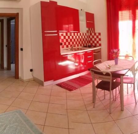 Mussilimbrosu Apartment Tortoli Bagian luar foto