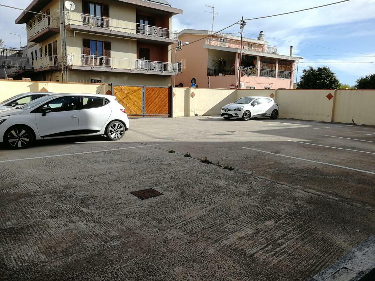 Mussilimbrosu Apartment Tortoli Bagian luar foto